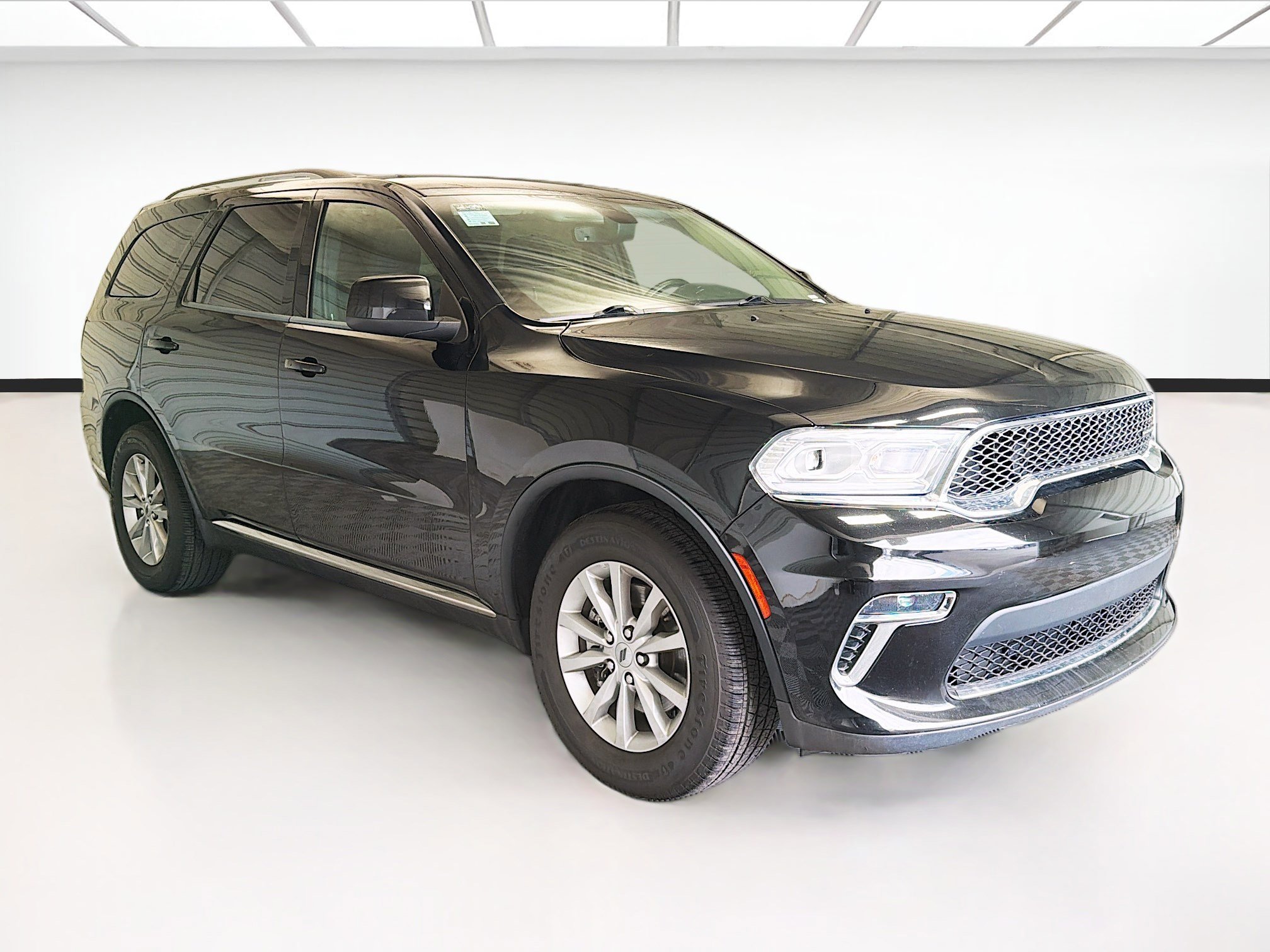 Used 2022 Dodge Durango SXT RWD image 3