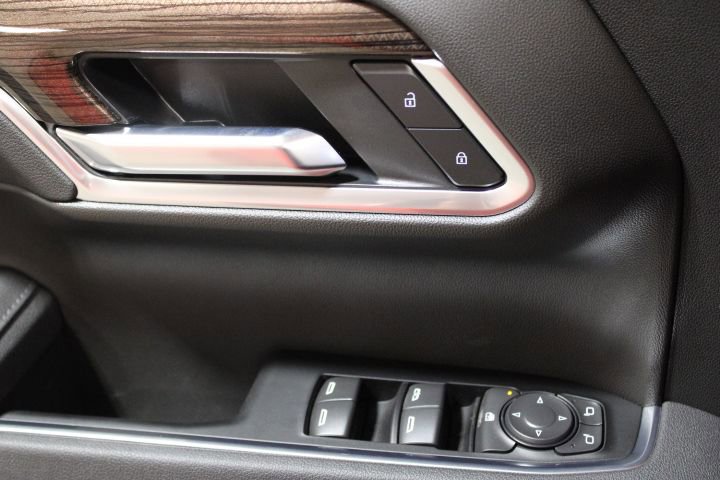 New 2026 Chevrolet Silverado 1500 LT image 17