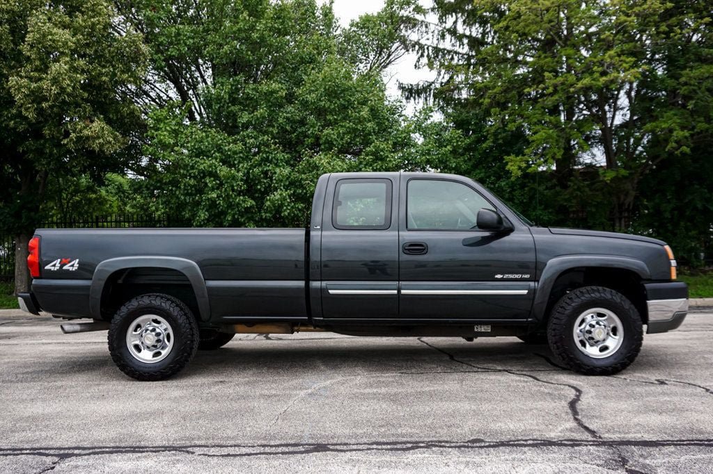 Used 2004 Chevrolet Silverado 2500 LS AWD/4WD image 20