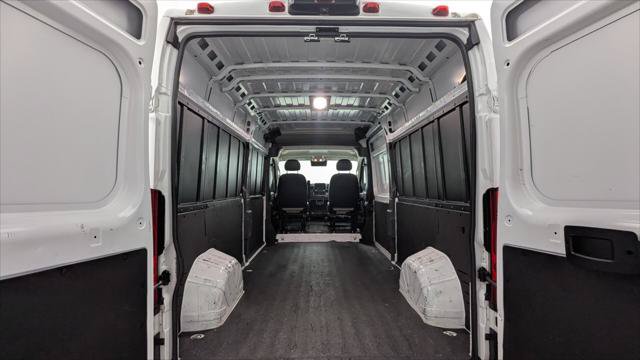 Used 2024 RAM ProMaster 2500 w/ Convenience Group FWD image 16