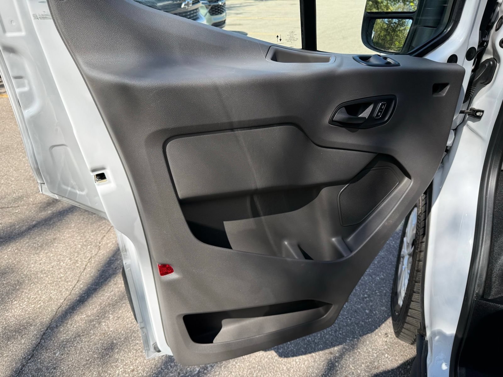 Used 2025 Ford Transit 350 XLT RWD image 7