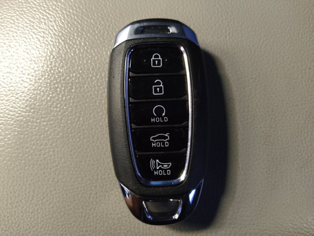 Used 2021 Hyundai Elantra Limited w/ Cargo Package FWD image 32