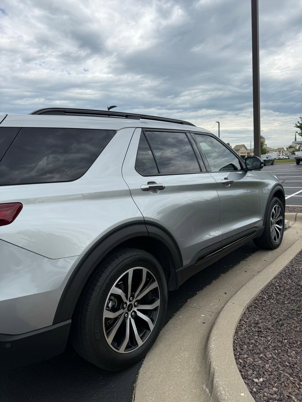 Used 2020 Ford Explorer ST w/ Premium Technology Package AWD/4WD image 8