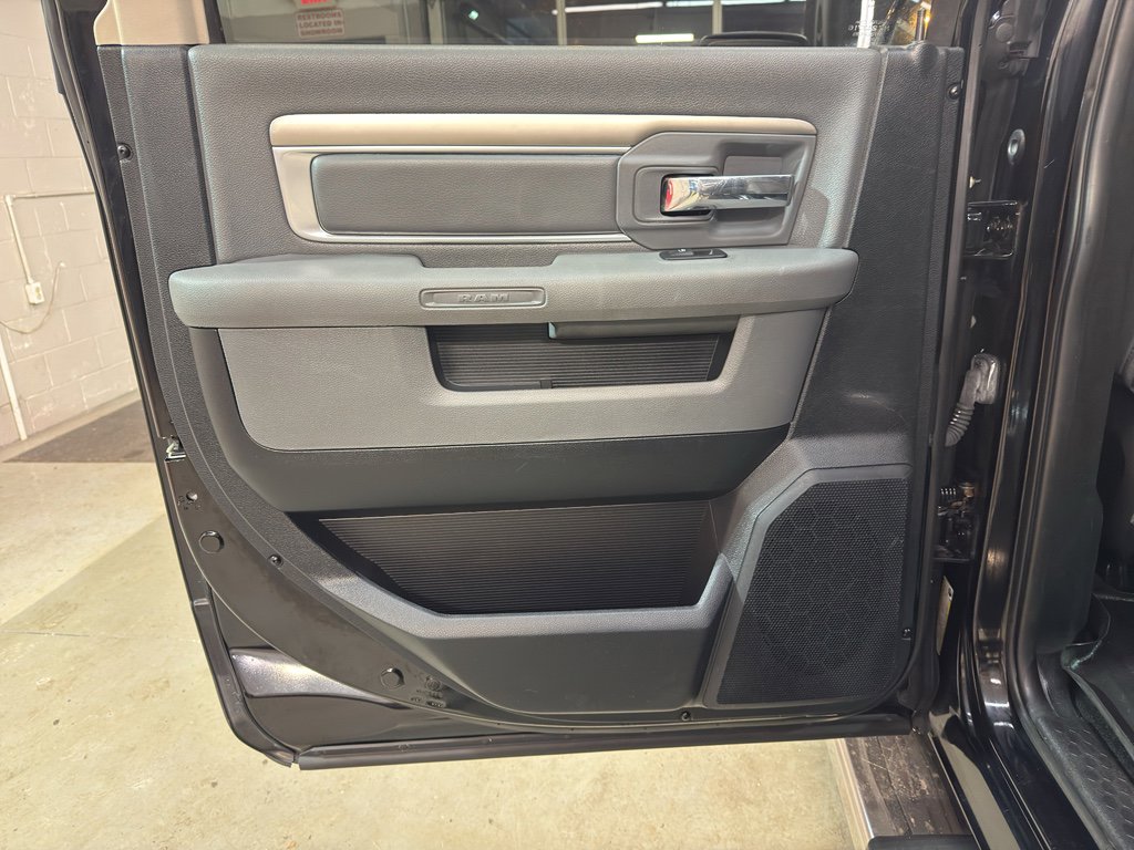 Used 2015 RAM 1500 Big Horn image 29