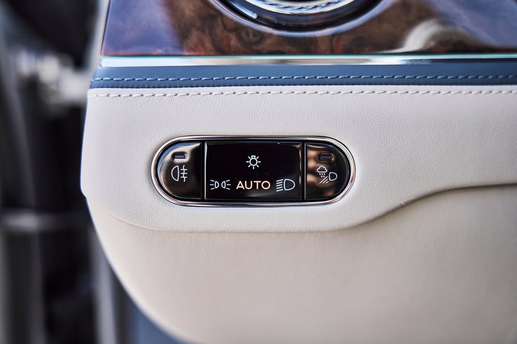 Used 2022 Bentley Flying Spur W12 AWD/4WD image 58