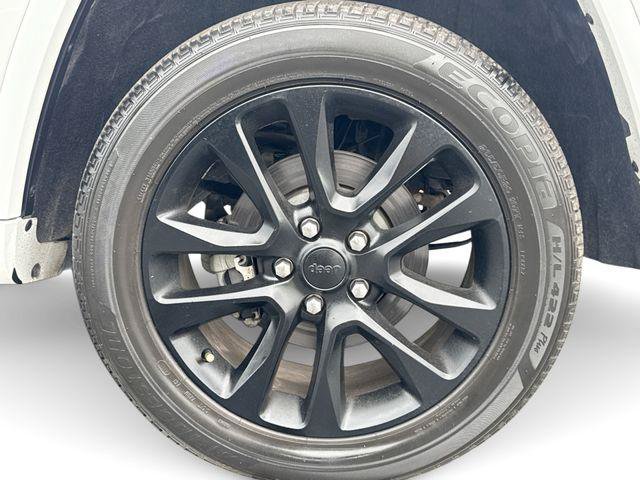 Used 2022 Jeep Grand Cherokee Laredo X RWD image 19