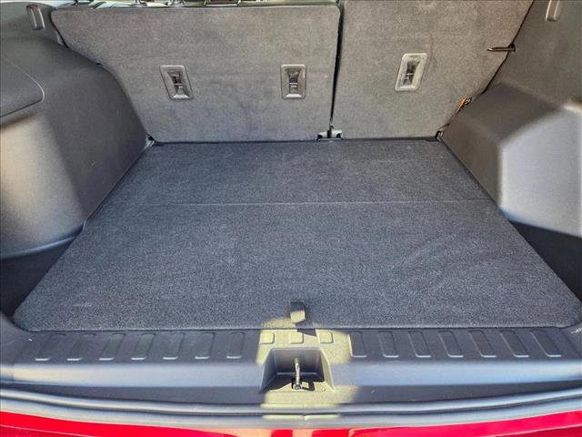 Used 2023 GMC Terrain SLT w/ Infotainment Package II image 6