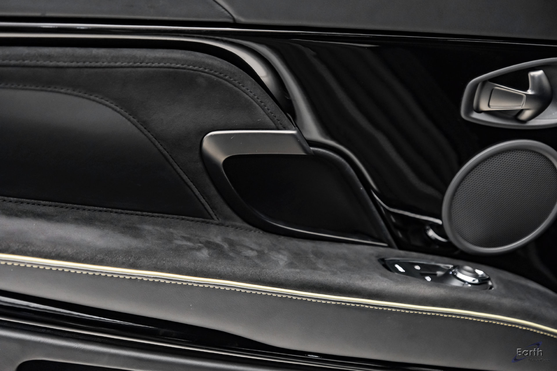 Used 2019 Aston Martin DBS Superleggera RWD image 88