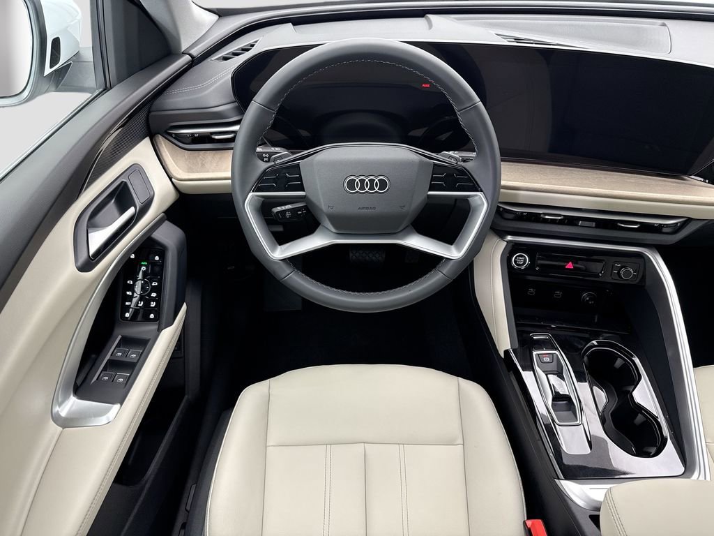 Used 2025 Audi Q5 Premium w/ Convenience Package image 11