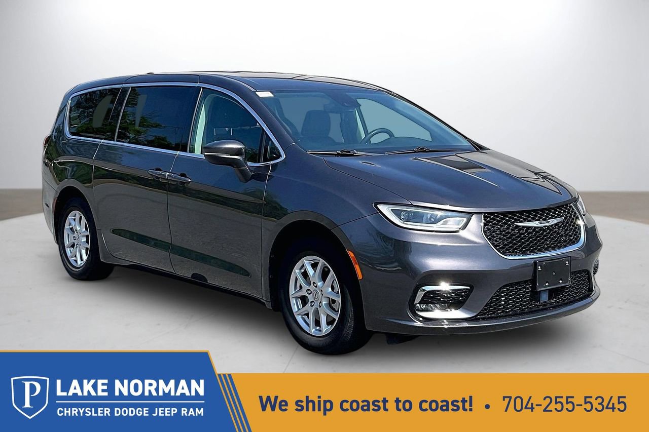 Certified 2023 Chrysler Pacifica Touring-L FWD image 1