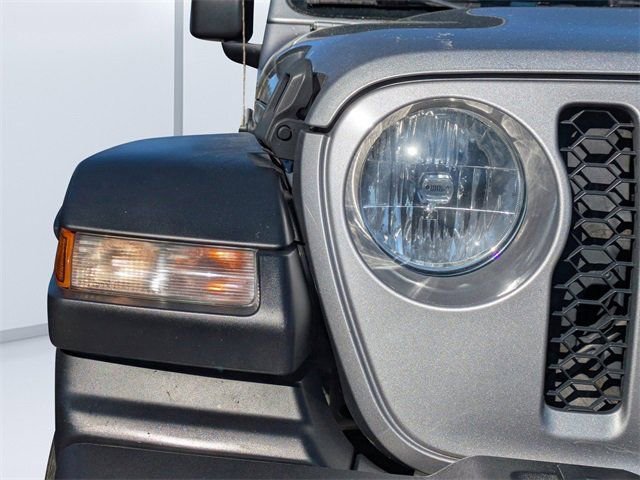 Used 2020 Jeep Gladiator Sport w/ Quick Order Package 24S image 9