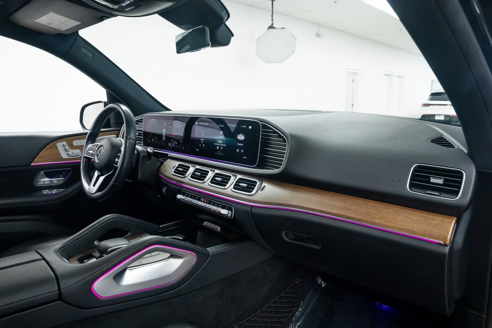 Used 2021 Mercedes-Benz GLE 350 4MATIC image 27