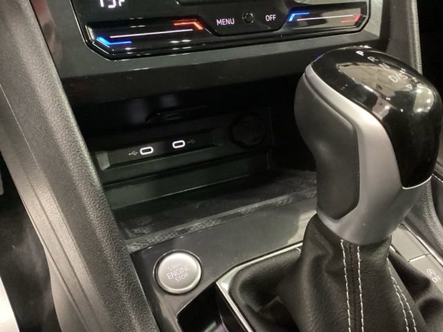 Certified 2024 Volkswagen Tiguan SE image 10