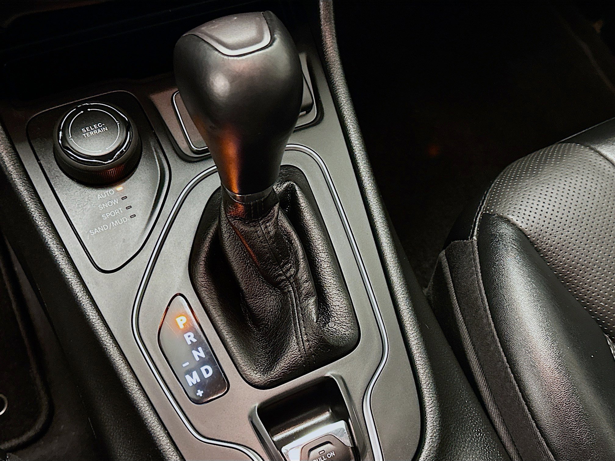 Used 2022 Jeep Cherokee Latitude Lux image 24