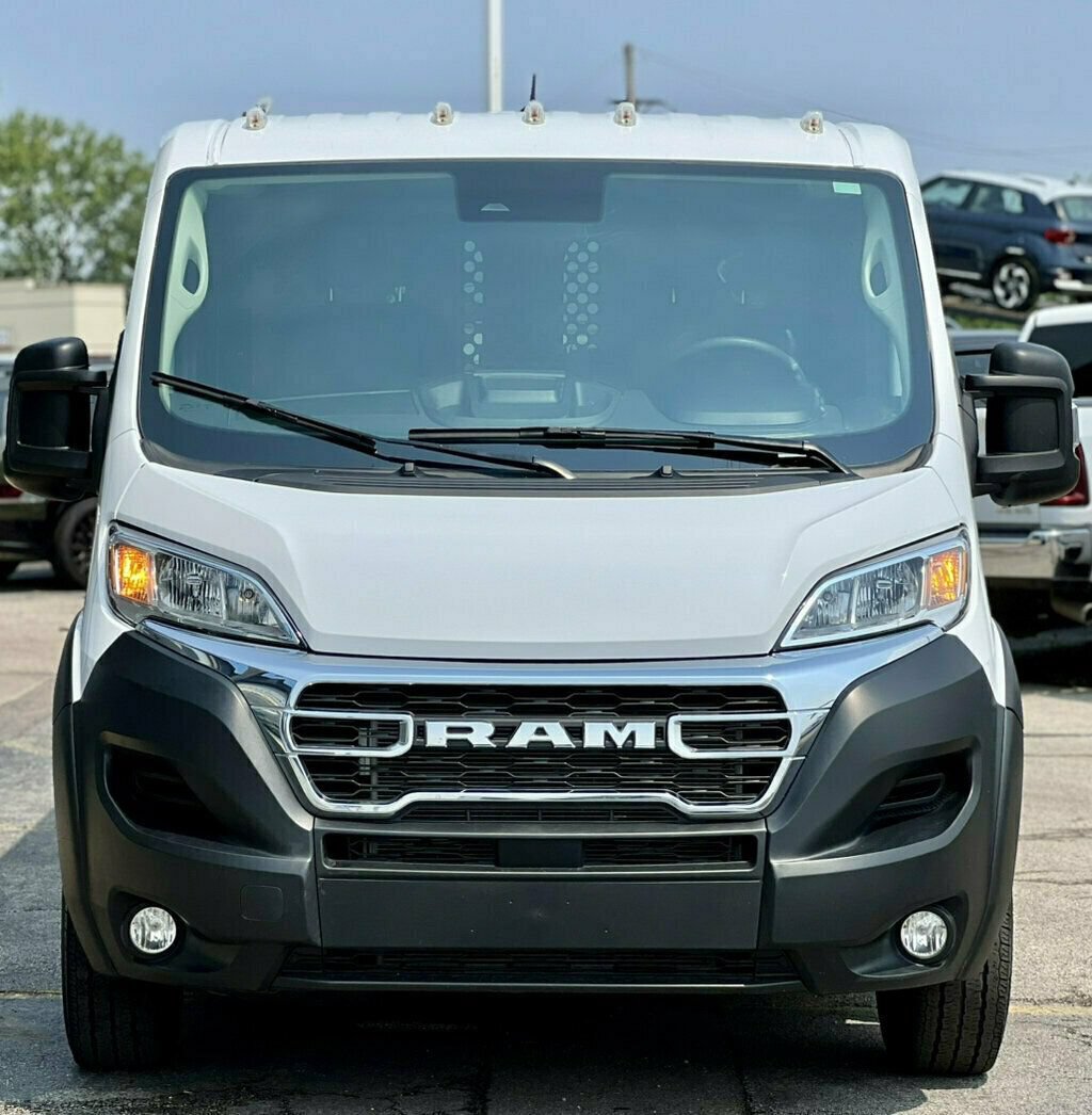 Used 2025 RAM ProMaster 2500 w/ U-Haul Equipment Group FWD image 7