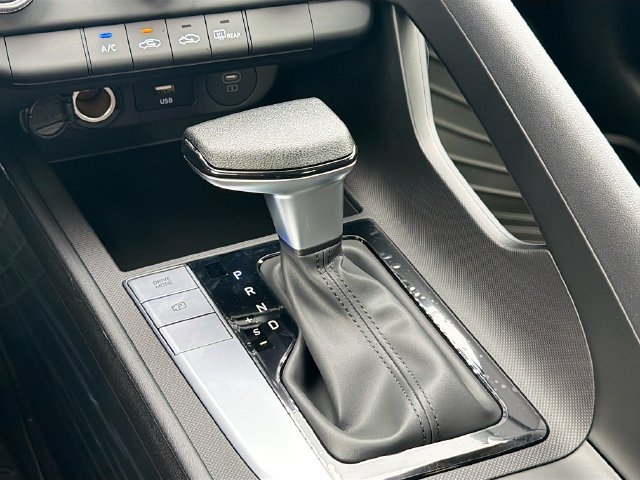 New 2026 Hyundai Elantra SE FWD image 16
