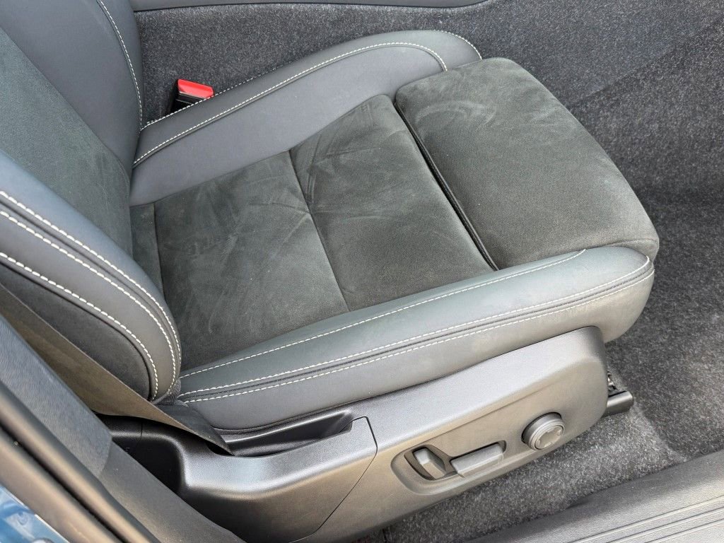 Certified 2023 Volvo C40 P8 Recharge Plus w/ Protection Package Premier image 15