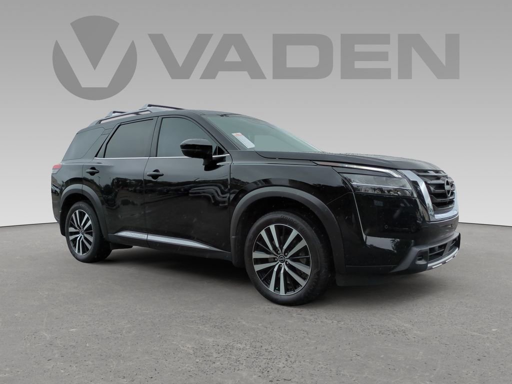 Used 2024 Nissan Pathfinder Platinum
