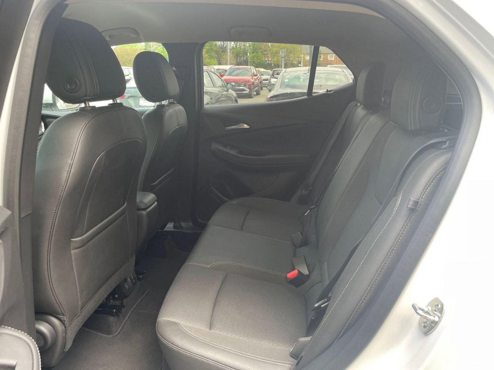 Used 2025 Buick Encore GX Preferred image 24