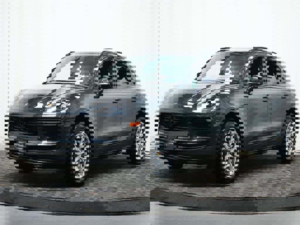 Used 2025 Porsche Macan