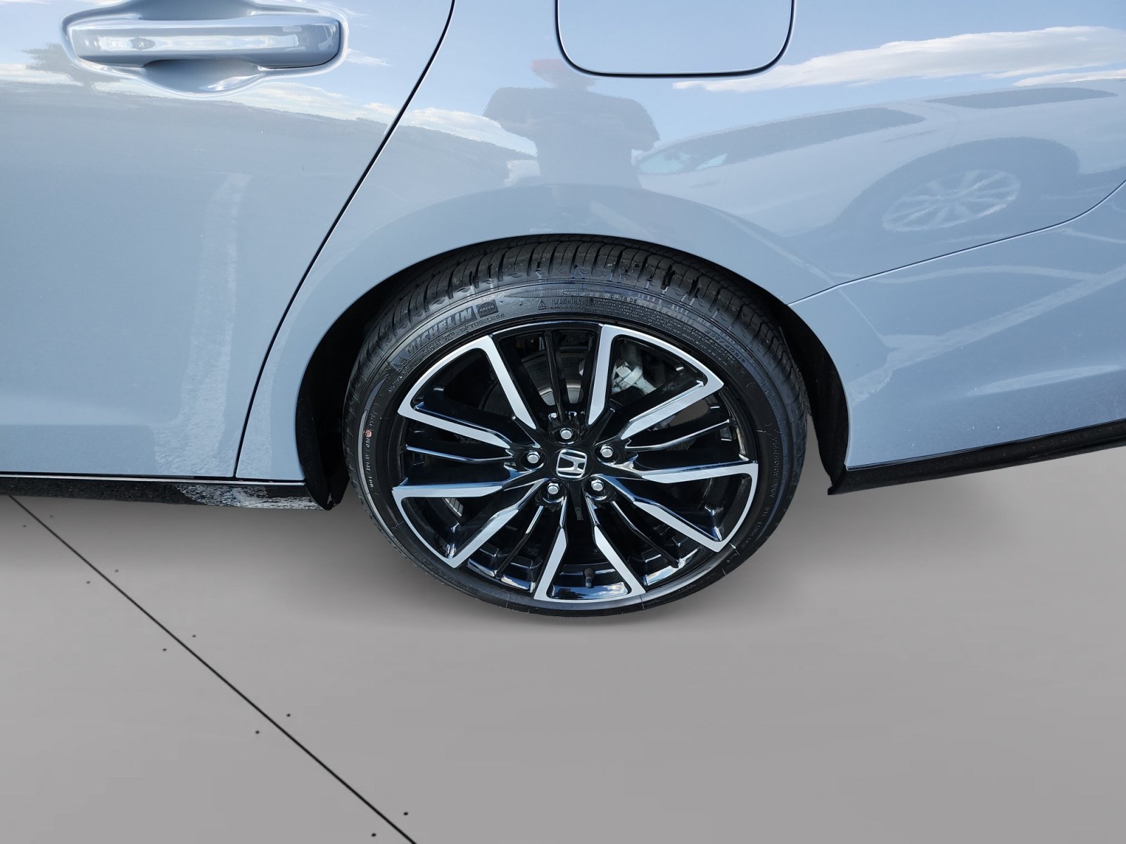 Used 2025 Honda Accord Touring image 14