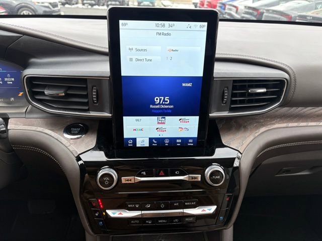 Used 2022 Ford Explorer Platinum w/ Equipment Group 601A image 16
