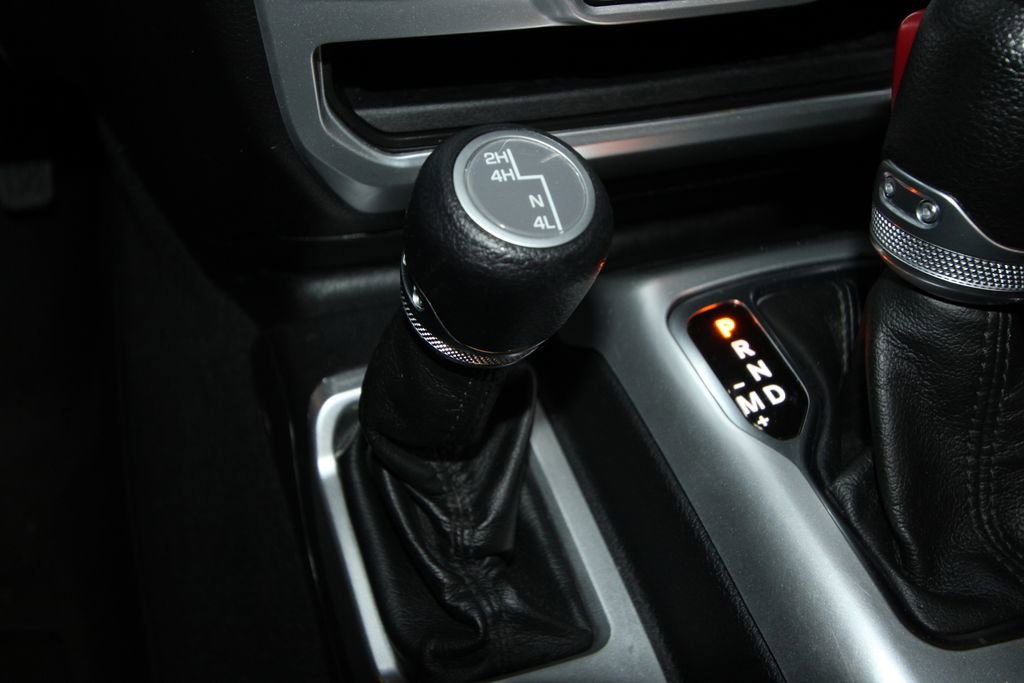 Used 2021 Jeep Wrangler Sport S image 16