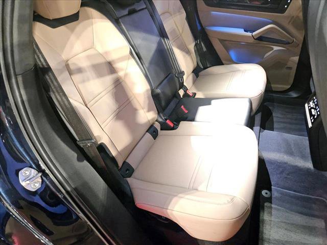 Used 2025 Porsche Cayenne GTS image 19