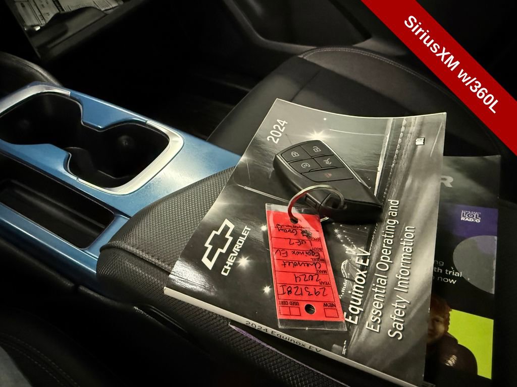 Used 2024 Chevrolet Equinox EV LT w/ LPO, All-Weather Mat Package image 28
