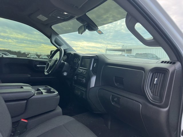 Used 2022 Chevrolet Silverado 1500 Custom w/ Safety Confidence Package image 10