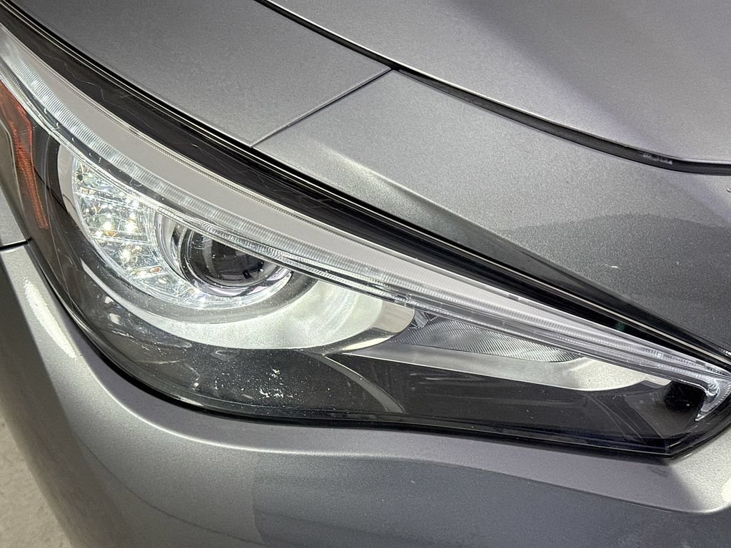 Used 2019 INFINITI Q50 Luxe w/ Essential Package (3.0T Luxe) RWD image 39