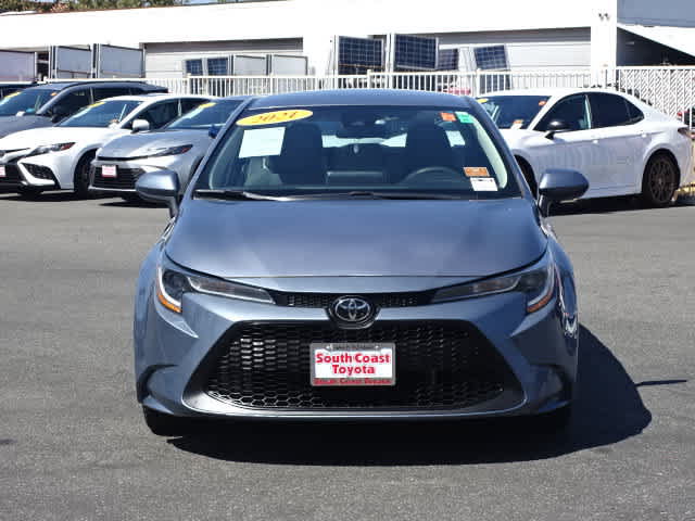 Used 2021 Toyota Corolla LE FWD image 3
