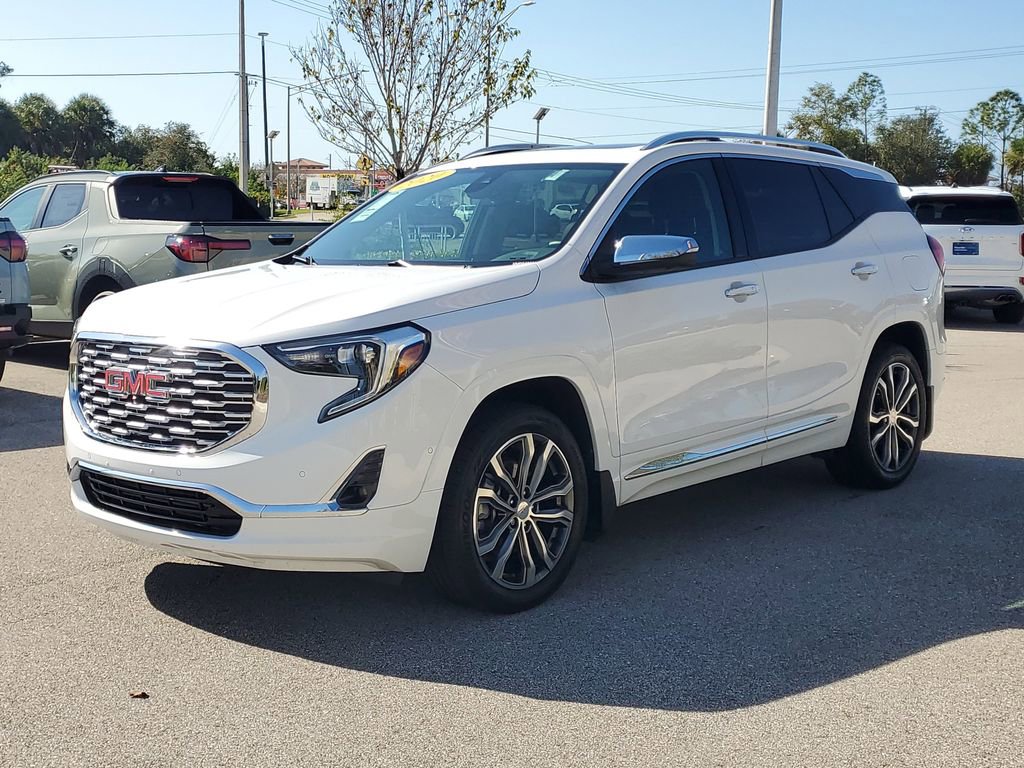 Used 2020 GMC Terrain Denali w/ Denali Premium Package image 9