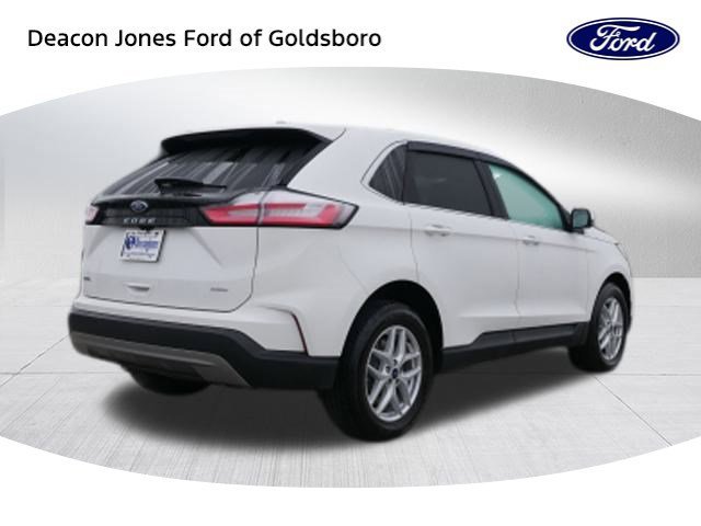 Used 2022 Ford Edge SEL w/ Convenience Package image 3