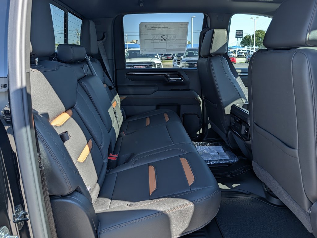 New 2026 GMC Sierra 2500 AT4 w/ AT4 Premium Plus Package AWD/4WD image 30