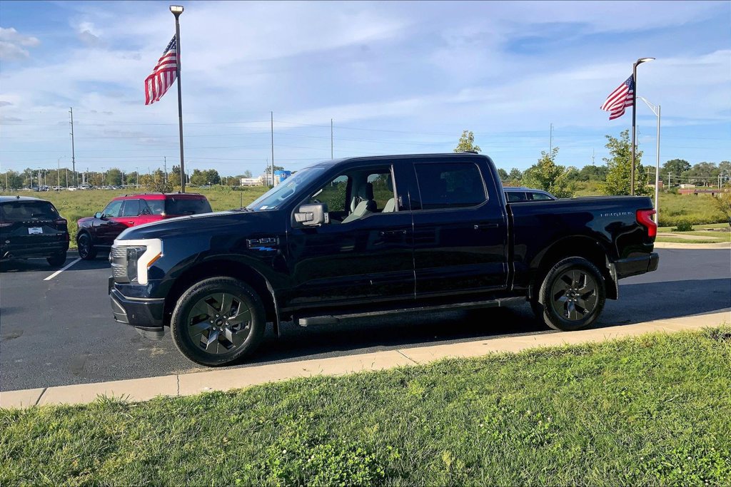 Used 2023 Ford F150 Lightning XLT w/ Equipment Group 312A High AWD/4WD image 12