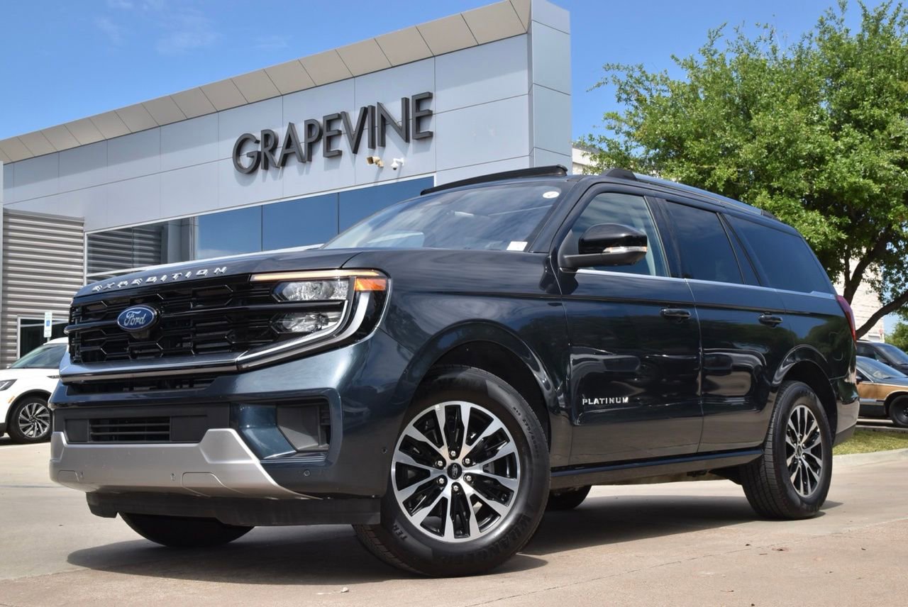 Certified 2025 Ford Expedition Platinum image 2