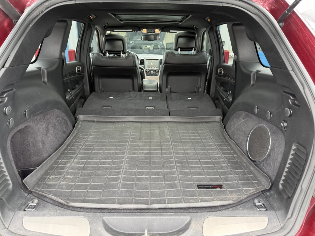 Used 2015 Jeep Grand Cherokee Limited w/ Luxury Group II AWD/4WD image 14