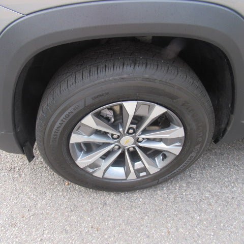 Used 2026 Chevrolet Equinox LT FWD image 5