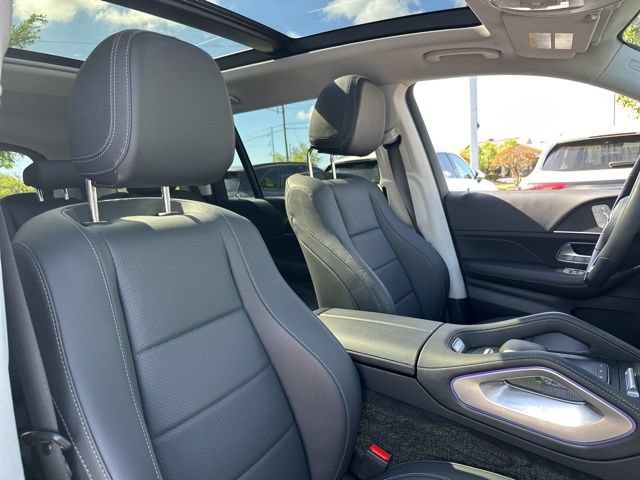 Used 2026 Mercedes-Benz GLS 450 4MATIC image 34