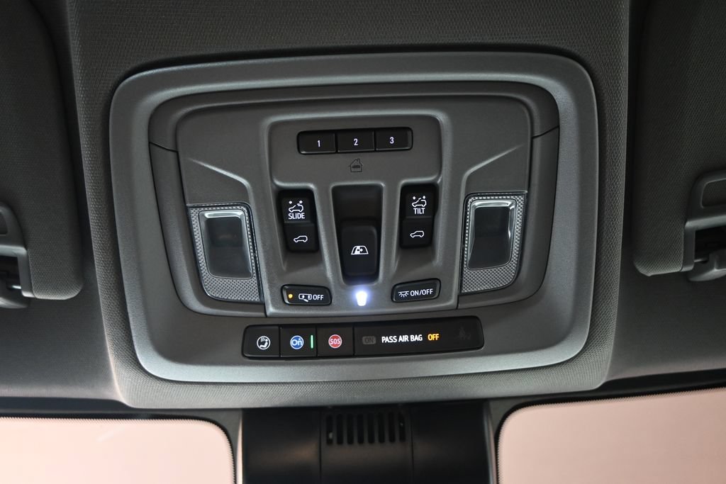 Used 2026 Chevrolet Silverado 1500 RST w/ RST All Star Premium Package AWD/4WD image 32