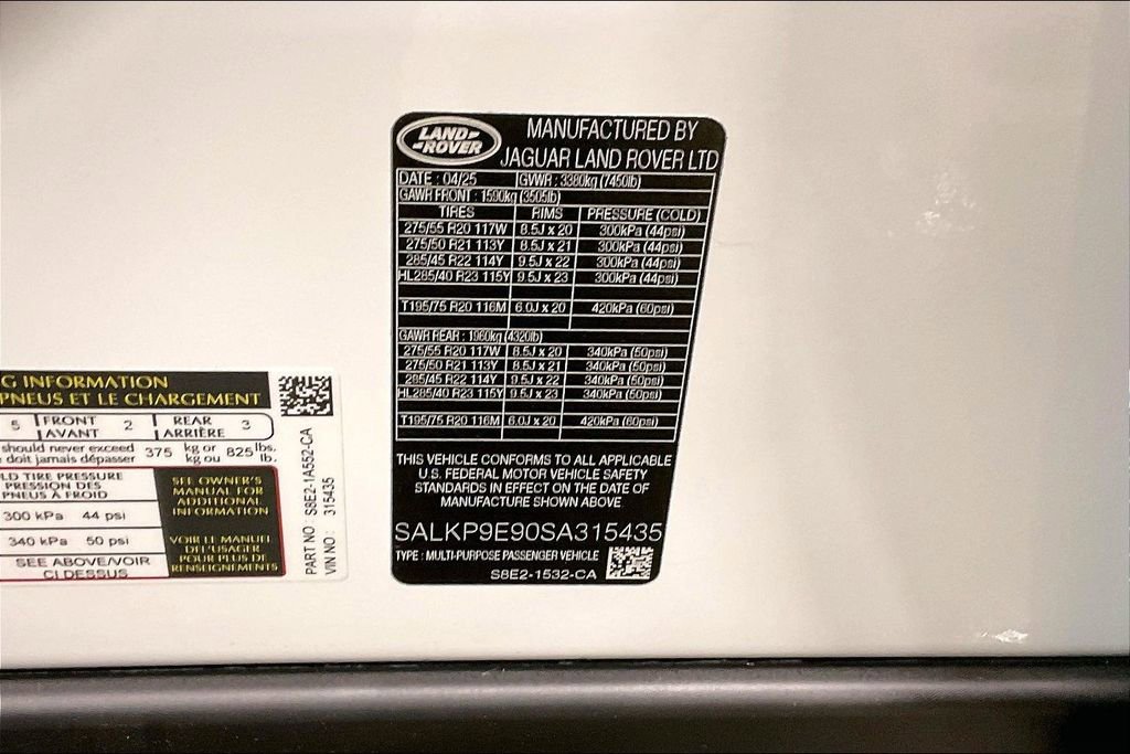 Used 2025 Land Rover Range Rover SE image 19