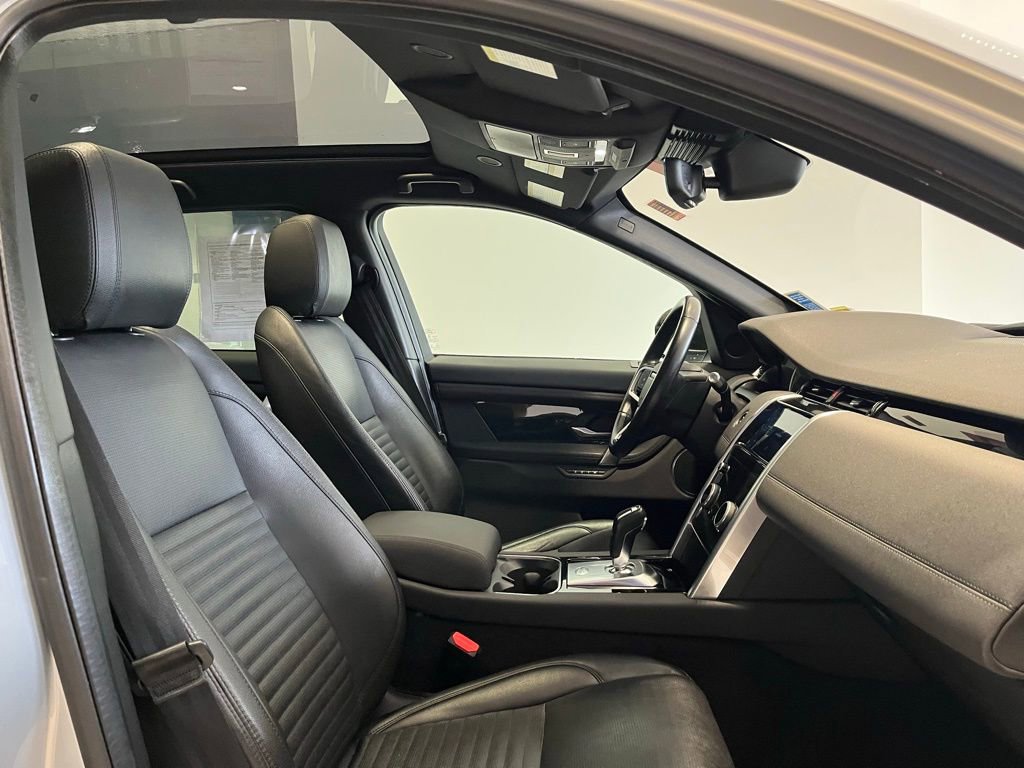 Used 2021 Land Rover Discovery Sport S image 29