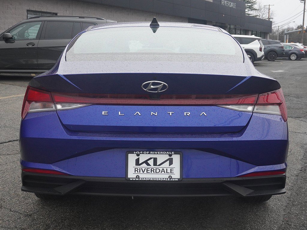Used 2023 Hyundai Elantra SEL image 10