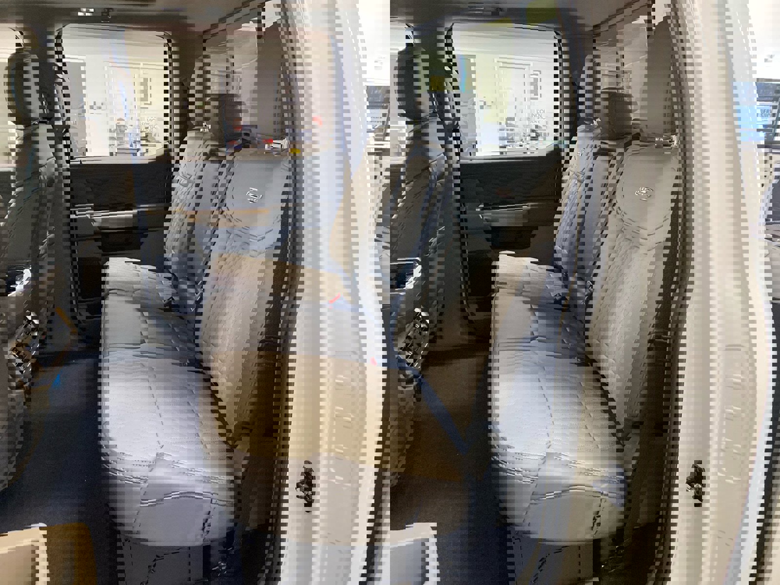 New 2025 Ford F150 Platinum w/ Equipment Group 703A Plus image 10