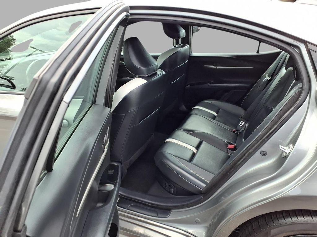 Used 2025 Toyota Camry SE FWD image 23