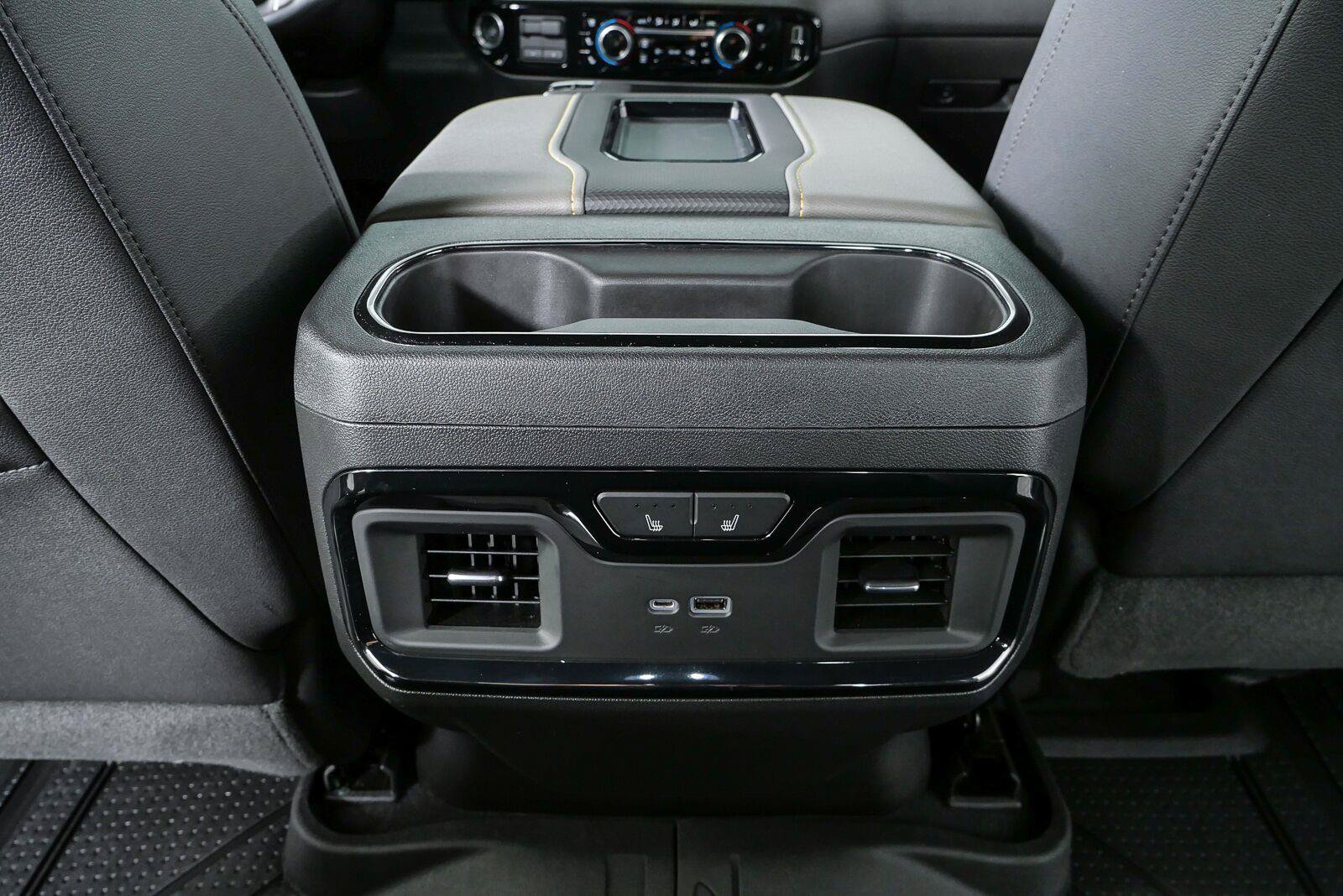 Used 2022 Chevrolet Silverado 1500 ZR2 w/ Technology Package AWD/4WD image 19