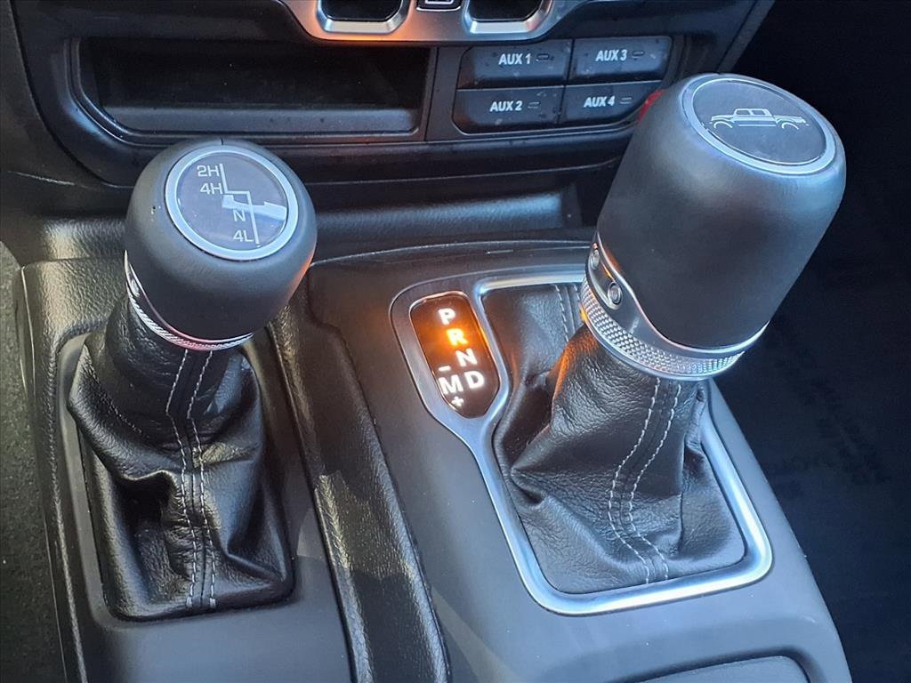 Used 2024 Jeep Gladiator Sport image 9