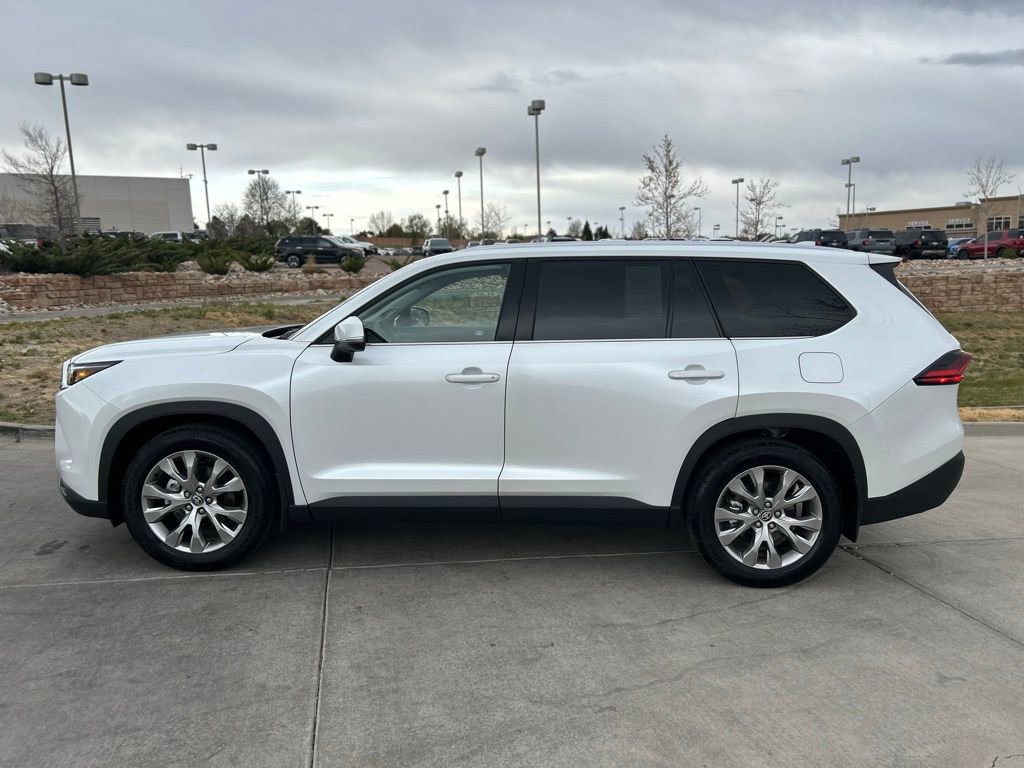 Used 2026 Toyota Grand Highlander Limited AWD/4WD image 4