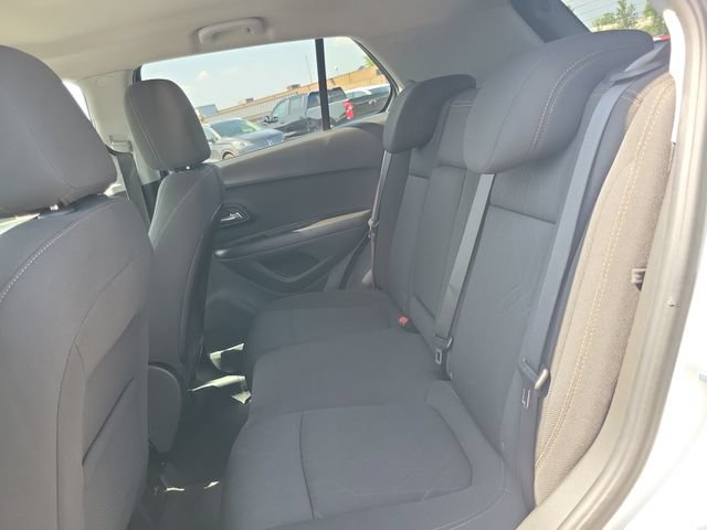 Used 2020 Chevrolet Trax LT w/ LPO, Protection Package AWD/4WD image 23